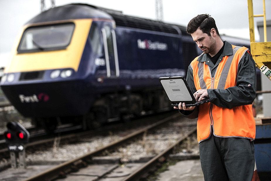 Panasonic Toughbook CF-20 and Rail